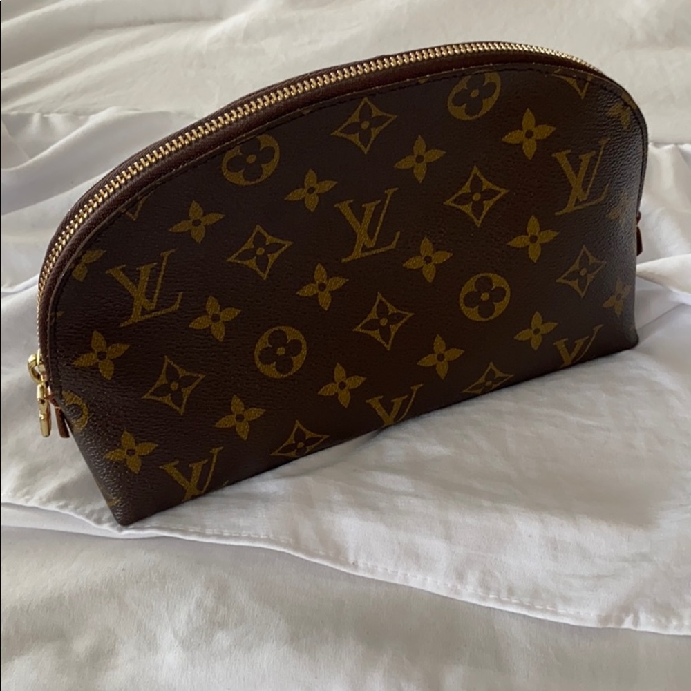 Louis Vuitton Cosmetic Case GM